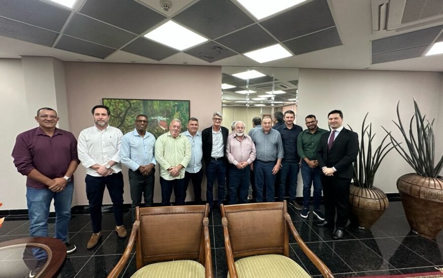 Diretoria do CDL de Alta Floresta participa no TJMT de reunião que confirma construção do novo fórum